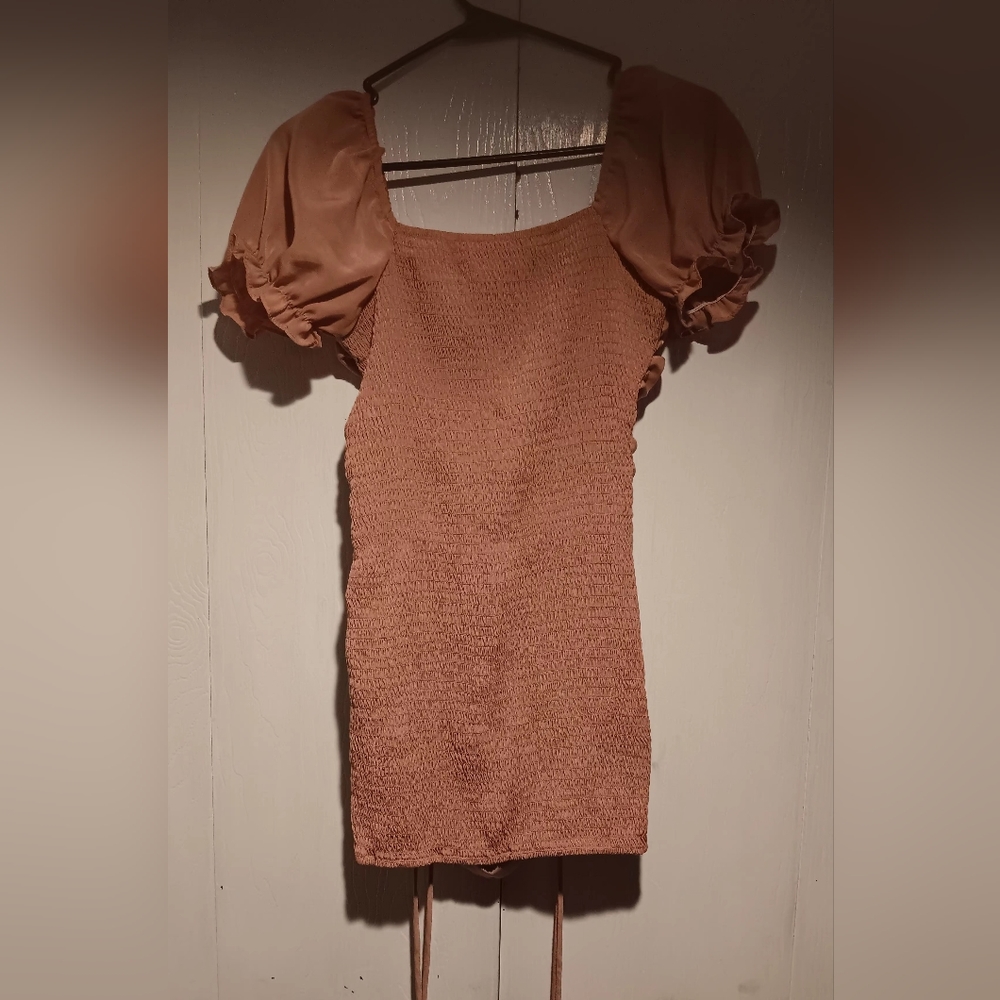Rose Ruched Dress Size Small - Picture 2 of 2